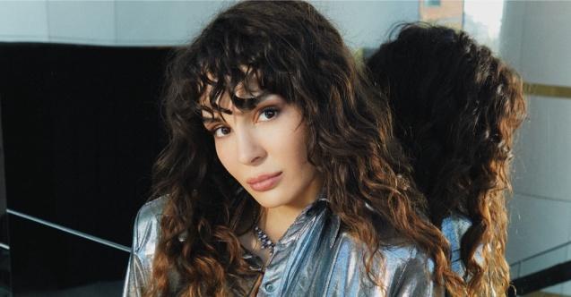 Ebru Şahin, Akınözü’nün annesinin cenazesine katılmadı 1 ebru_sahin_enstruman_dersleri_aliyorum_h41565_8162c