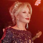 Emel Sayın… TEYZESİNİ KAYBETTİ!